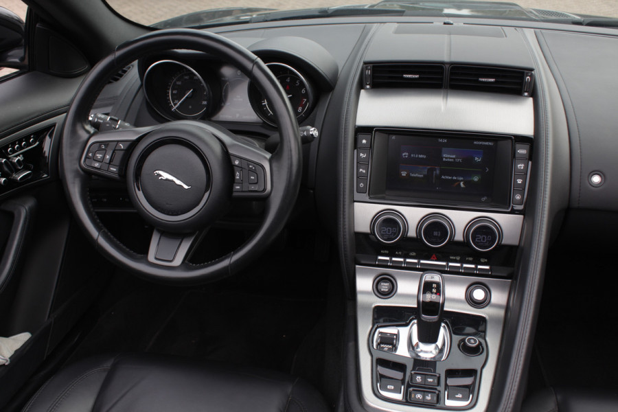 Jaguar F-Type 3.0 V6 Convertible 69.614 km! / Camera / Leder / Keyless / Memory seats / 19'' / Sportuitlaat