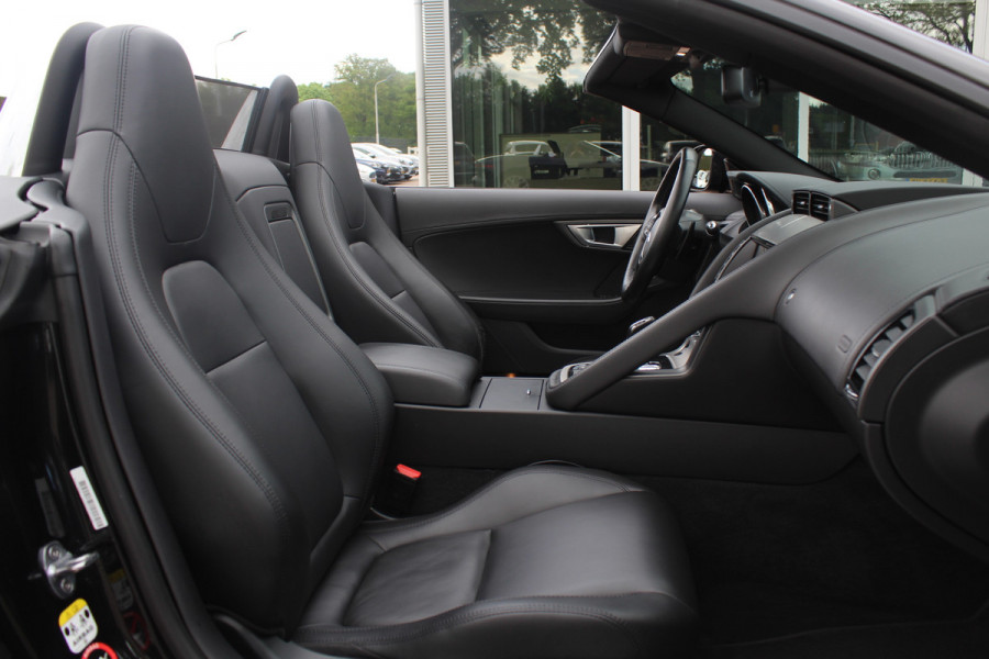 Jaguar F-Type 3.0 V6 Convertible 69.614 km! / Camera / Leder / Keyless / Memory seats / 19'' / Sportuitlaat