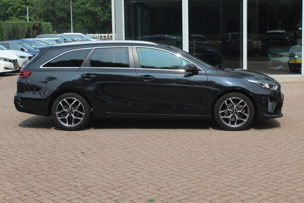 Kia Ceed Sportswagon 1.5 T-GDi GT-Line / Camera / Apple CarPlay / Keyless / 17'' / Stuurverwarming / Getint glas / DAB / Stoelverwarming