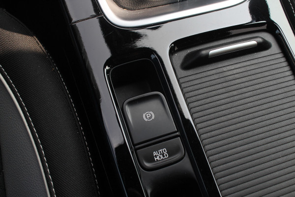 Kia Ceed Sportswagon 1.5 T-GDi GT-Line / Camera / Apple CarPlay / Keyless / 17'' / Stuurverwarming / Getint glas / DAB / Stoelverwarming