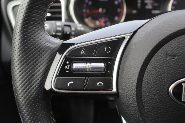 Kia Ceed Sportswagon 1.5 T-GDi GT-Line / Camera / Apple CarPlay / Keyless / 17'' / Stuurverwarming / Getint glas / DAB / Stoelverwarming