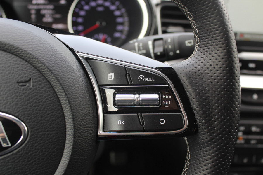 Kia Ceed Sportswagon 1.5 T-GDi GT-Line / Camera / Apple CarPlay / Keyless / 17'' / Stuurverwarming / Getint glas / DAB / Stoelverwarming