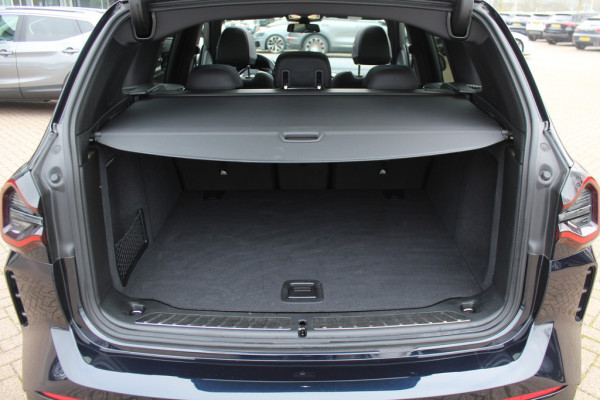 BMW iX3 High Executive 80 kWh / SoH 99% / Trekhaak / Panoramadak / 360Camera / Head-up / 20'' / Leder / Harman Kardon / Sfeerverlichting / Dodehoek / DAB / Stoelverwarming / ACC