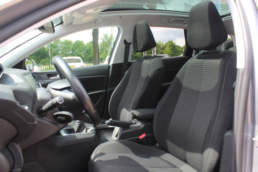 Peugeot 308 SW 1.2 PureTech Blue Lease Exe. / NIEUWSTAAT! / Panoramadak / Navigatie / Parkeerhulp V+A / 16'' / DAB / Cruise Control