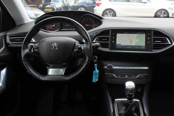 Peugeot 308 SW 1.2 PureTech Blue Lease Exe. / NIEUWSTAAT! / Panoramadak / Navigatie / Parkeerhulp V+A / 16'' / DAB / Cruise Control