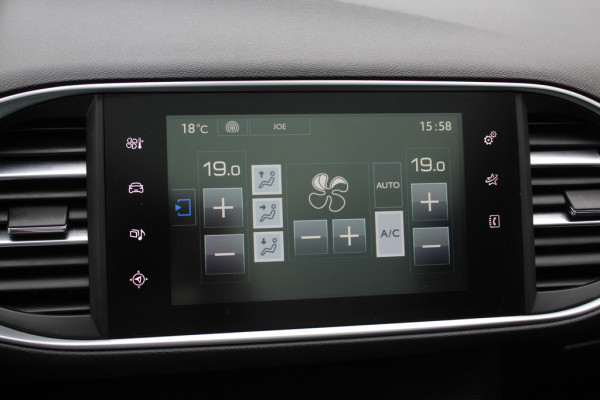 Peugeot 308 SW 1.2 PureTech Blue Lease Exe. / NIEUWSTAAT! / Panoramadak / Navigatie / Parkeerhulp V+A / 16'' / DAB / Cruise Control