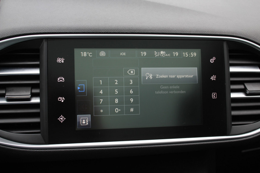 Peugeot 308 SW 1.2 PureTech Blue Lease Exe. / NIEUWSTAAT! / Panoramadak / Navigatie / Parkeerhulp V+A / 16'' / DAB / Cruise Control