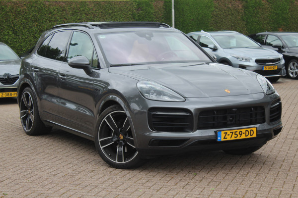 Porsche Cayenne 3.0 E-Hybrid Platinum Edition / Trekhaak / Panoramadak / 360Camera / 22'' / Matrix LED / Luchtvering / Sportdesign / Sportchrono / Keyless / Stoelventilatie / Stuurverwarming / Dodehoek / DAB / ACC