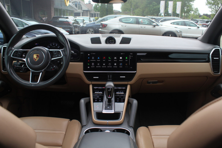 Porsche Cayenne 3.0 E-Hybrid Platinum Edition / Trekhaak / Panoramadak / 360Camera / 22'' / Matrix LED / Luchtvering / Sportdesign / Sportchrono / Keyless / Stoelventilatie / Stuurverwarming / Dodehoek / DAB / ACC