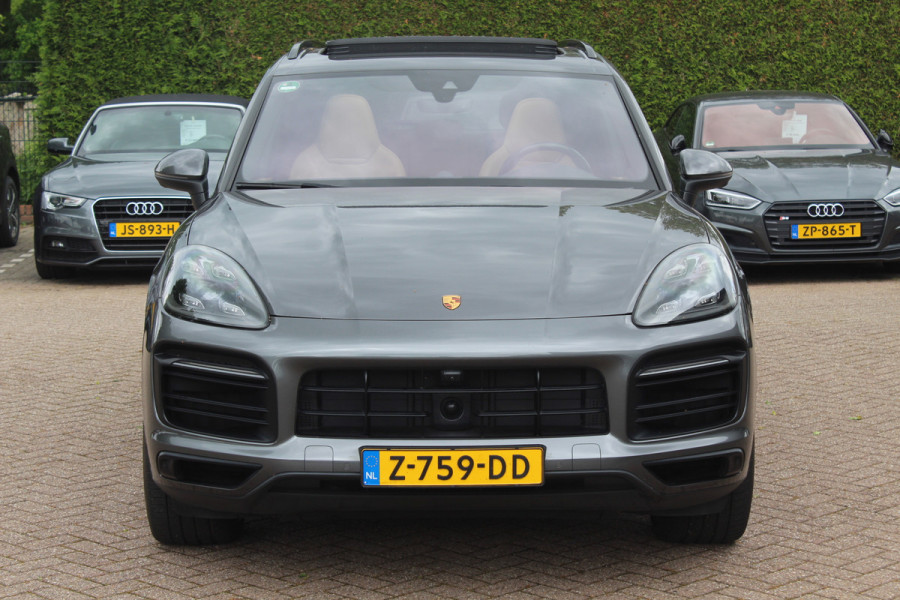 Porsche Cayenne 3.0 E-Hybrid Platinum Edition / Trekhaak / Panoramadak / 360Camera / 22'' / Matrix LED / Luchtvering / Sportdesign / Sportchrono / Keyless / Stoelventilatie / Stuurverwarming / Dodehoek / DAB / ACC