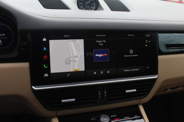 Porsche Cayenne 3.0 E-Hybrid Platinum Edition / Trekhaak / Panoramadak / 360Camera / 22'' / Matrix LED / Luchtvering / Sportdesign / Sportchrono / Keyless / Stoelventilatie / Stuurverwarming / Dodehoek / DAB / ACC
