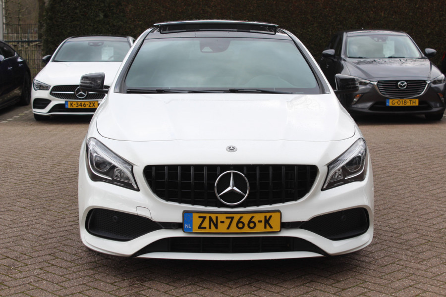Mercedes-Benz CLA-Klasse Shooting Brake 180 / Panoramadak / Camera / Half leder / Navigatie / 18'' / LED Koplampen / Stoelverwarming / Cruise Control