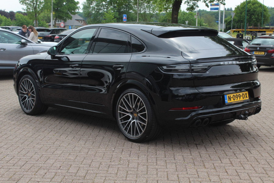 Porsche Cayenne Coupé 3.0 / Trekhaak / Panoramadak / Camera / Luchtvering / 22'' / Bose / Stoelventilatie / Sportchrono / Stoelverwarming / DAB / ACC