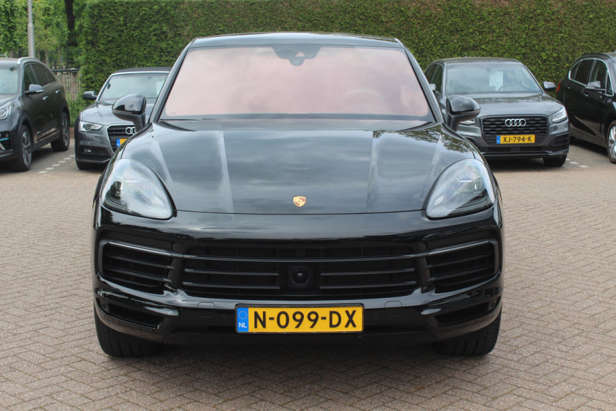 Porsche Cayenne Coupé 3.0 / Trekhaak / Panoramadak / Camera / Luchtvering / 22'' / Bose / Stoelventilatie / Sportchrono / Stoelverwarming / DAB / ACC
