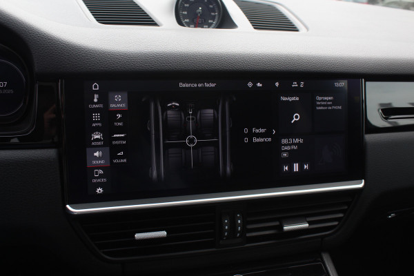 Porsche Cayenne Coupé 3.0 / Trekhaak / Panoramadak / Camera / Luchtvering / 22'' / Bose / Stoelventilatie / Sportchrono / Stoelverwarming / DAB / ACC