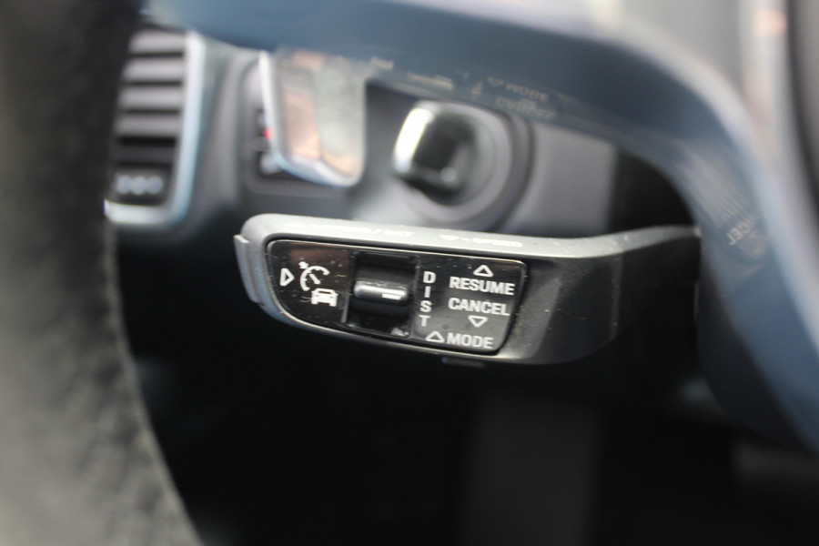 Porsche Cayenne Coupé 3.0 / Trekhaak / Panoramadak / Camera / Luchtvering / 22'' / Bose / Stoelventilatie / Sportchrono / Stoelverwarming / DAB / ACC