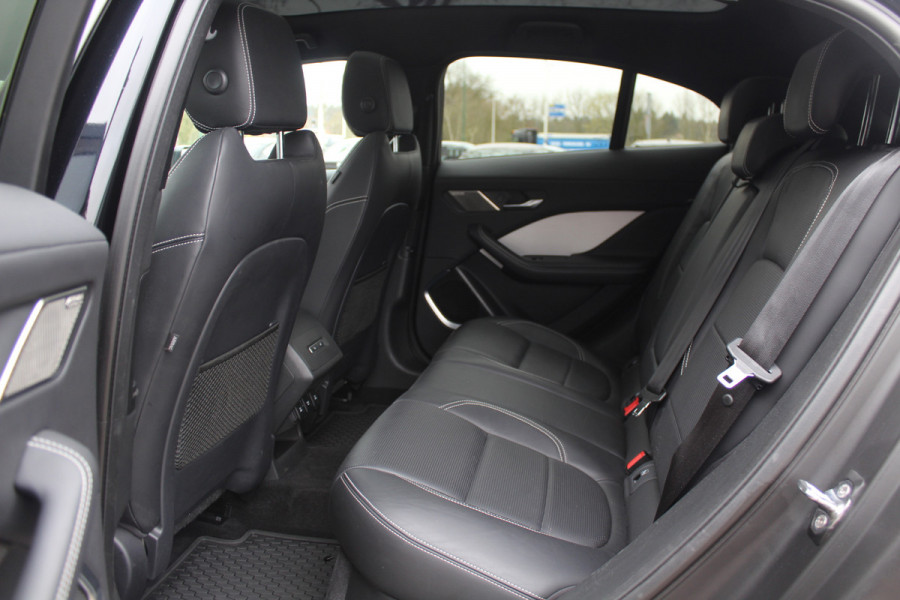 Jaguar I-PACE EV400 HSE 90 kWh / SoH 88% / Full option / Panoramadak / 360Camera / Head-up / Luchtvering / Leder / Meridian / Stuurverwarming