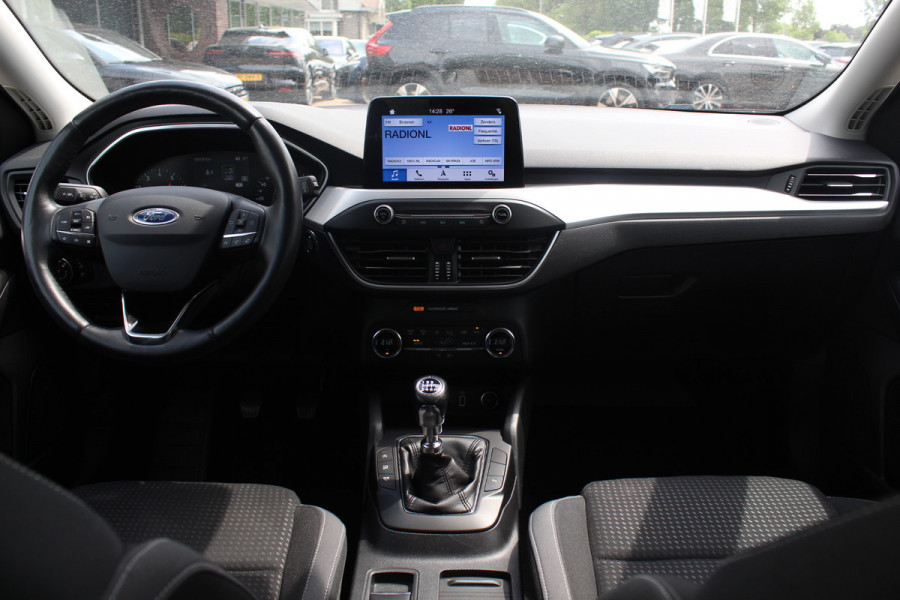 Ford FOCUS Wagon 1.0 EcoBoost Trend Edition Business / Apple CarPlay / Navigatie / Parkeerhulp V+A / Keyless / 16'' / Sportstoelen / Cruise Control