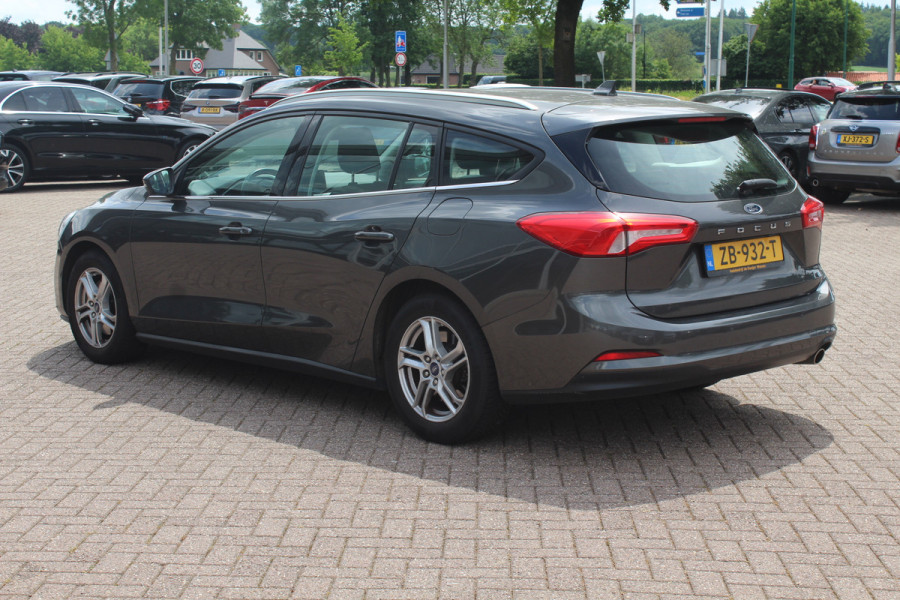 Ford FOCUS Wagon 1.0 EcoBoost Trend Edition Business / Apple CarPlay / Navigatie / Parkeerhulp V+A / Keyless / 16'' / Sportstoelen / Cruise Control