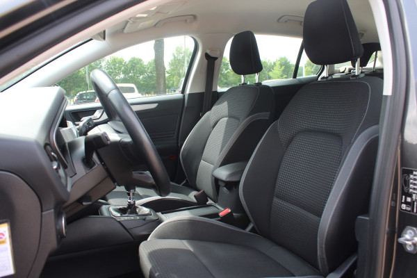 Ford FOCUS Wagon 1.0 EcoBoost Trend Edition Business / Apple CarPlay / Navigatie / Parkeerhulp V+A / Keyless / 16'' / Sportstoelen / Cruise Control