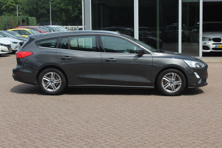 Ford FOCUS Wagon 1.0 EcoBoost Trend Edition Business / Apple CarPlay / Navigatie / Parkeerhulp V+A / Keyless / 16'' / Sportstoelen / Cruise Control