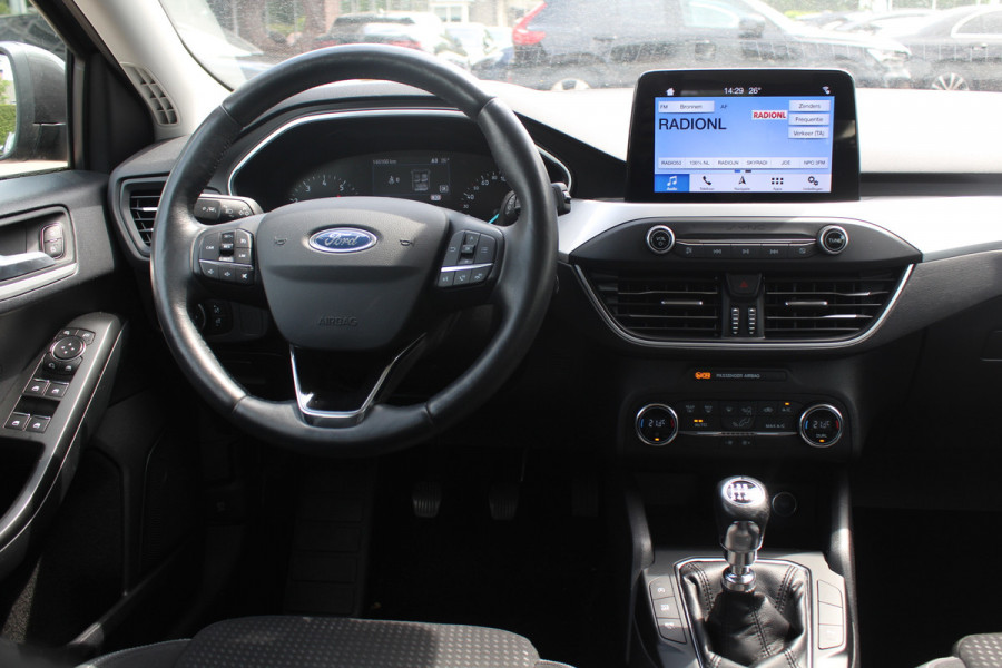 Ford FOCUS Wagon 1.0 EcoBoost Trend Edition Business / Apple CarPlay / Navigatie / Parkeerhulp V+A / Keyless / 16'' / Sportstoelen / Cruise Control