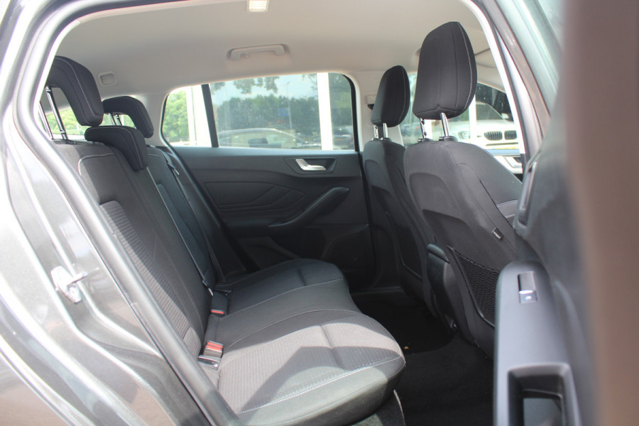 Ford FOCUS Wagon 1.0 EcoBoost Trend Edition Business / Apple CarPlay / Navigatie / Parkeerhulp V+A / Keyless / 16'' / Sportstoelen / Cruise Control