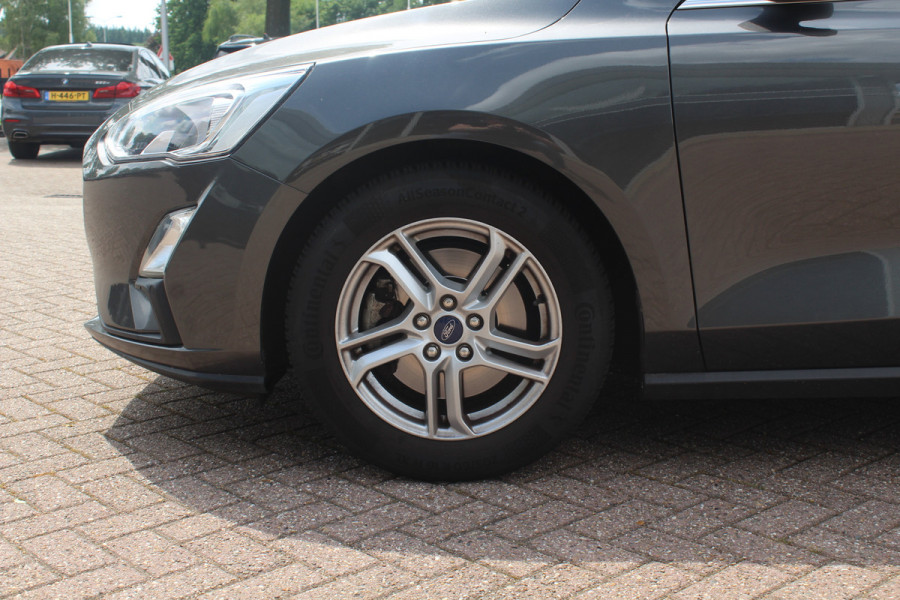 Ford FOCUS Wagon 1.0 EcoBoost Trend Edition Business / Apple CarPlay / Navigatie / Parkeerhulp V+A / Keyless / 16'' / Sportstoelen / Cruise Control