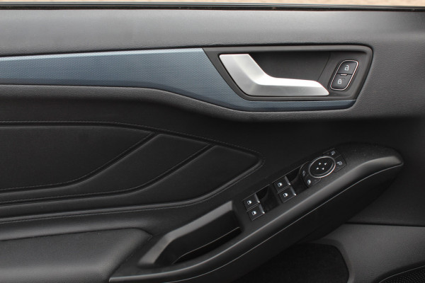 Ford FOCUS Wagon 1.0 EcoBoost Trend Edition Business / Apple CarPlay / Navigatie / Parkeerhulp V+A / Keyless / 16'' / Sportstoelen / Cruise Control