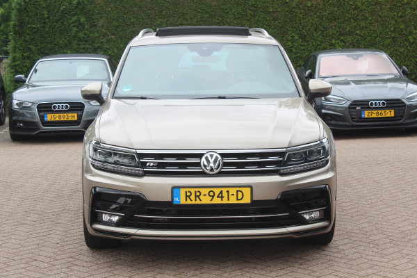 Volkswagen Tiguan 1.4 TSI ACT Highline Bus. R-Line / Trekhaak / Panoramadak / 360Camera / 19'' / Virtual Cockpit / Apple CarPlay / DAB / Stoelverwarming / ACC