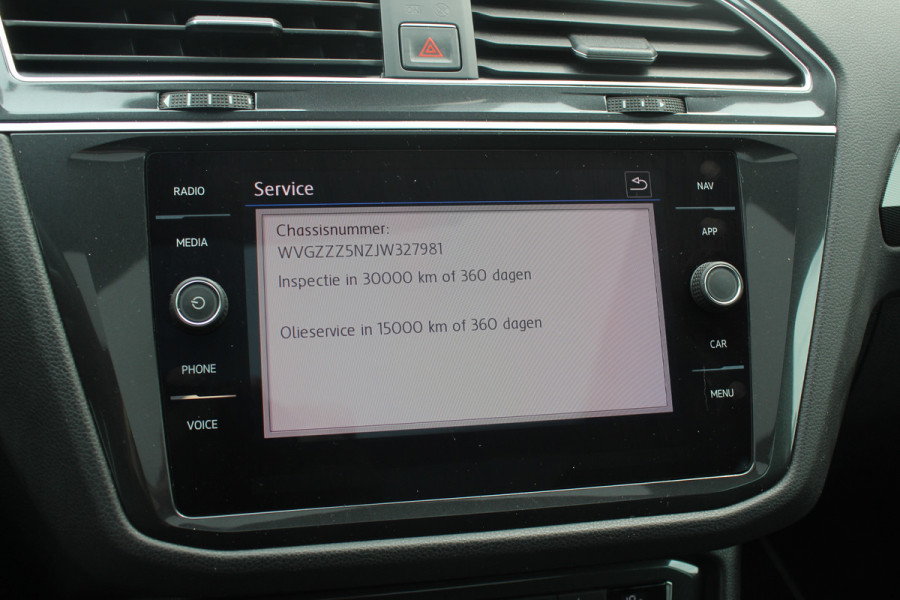 Volkswagen Tiguan 1.4 TSI ACT Highline Bus. R-Line / Trekhaak / Panoramadak / 360Camera / 19'' / Virtual Cockpit / Apple CarPlay / DAB / Stoelverwarming / ACC