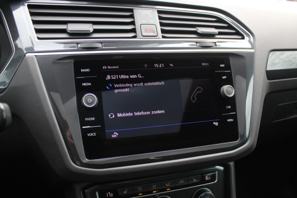 Volkswagen Tiguan 1.4 TSI ACT Highline Bus. R-Line / Trekhaak / Panoramadak / 360Camera / 19'' / Virtual Cockpit / Apple CarPlay / DAB / Stoelverwarming / ACC