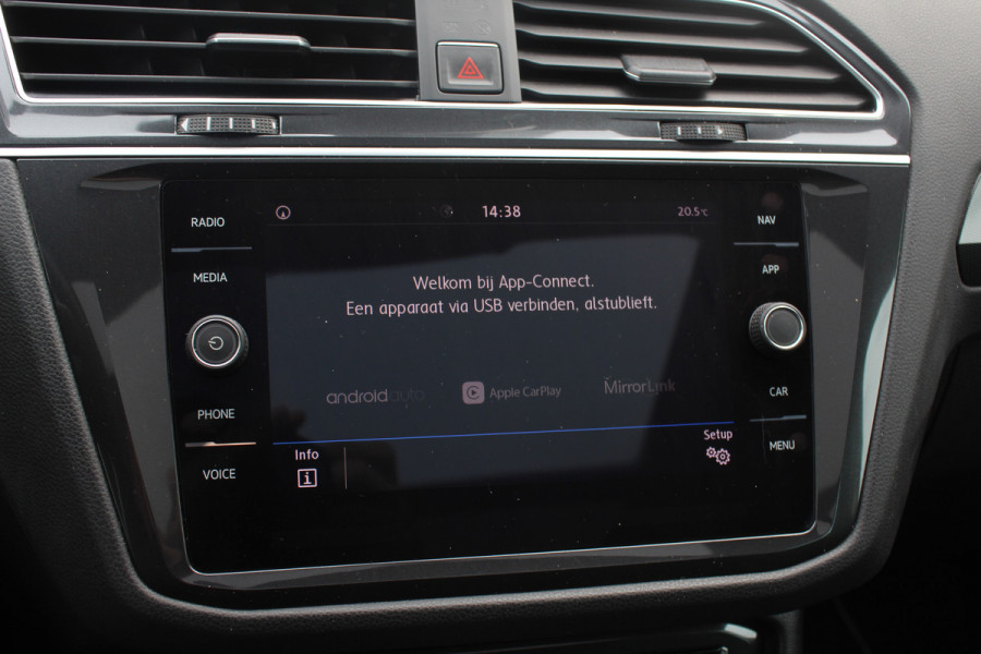 Volkswagen Tiguan 1.4 TSI ACT Highline Bus. R-Line / Trekhaak / Panoramadak / 360Camera / 19'' / Virtual Cockpit / Apple CarPlay / DAB / Stoelverwarming / ACC