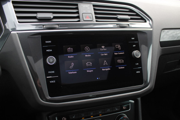 Volkswagen Tiguan 1.4 TSI ACT Highline Bus. R-Line / Trekhaak / Panoramadak / 360Camera / 19'' / Virtual Cockpit / Apple CarPlay / DAB / Stoelverwarming / ACC