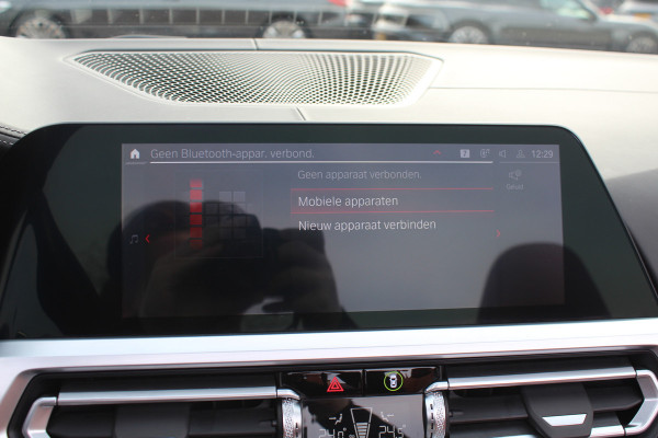 BMW 4 Serie Cabrio M4 xDrive Competition / Camera / Head-up / Carbon / Nekverwarming / H&K / Keyless / Stuurverwarming / ACC / DAB / Dodehoek / Windscherm