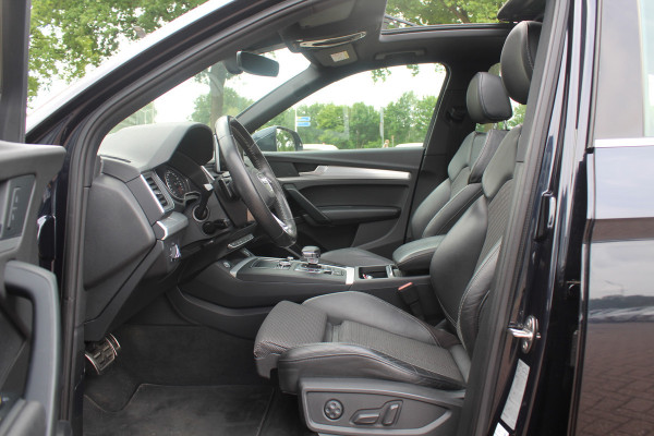 Audi Q5 2.0 TFSI quattro Launch Edition / Trekhaak / Panoramadak / Half leder / B&O / 20'' / Standverwarming / Parkeerhulp V+A / Navigatie / Cruise Control