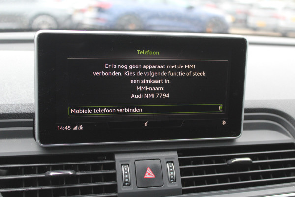 Audi Q5 2.0 TFSI quattro Launch Edition / Trekhaak / Panoramadak / Half leder / B&O / 20'' / Standverwarming / Parkeerhulp V+A / Navigatie / Cruise Control