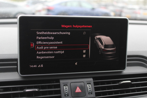 Audi Q5 2.0 TFSI quattro Launch Edition / Trekhaak / Panoramadak / Half leder / B&O / 20'' / Standverwarming / Parkeerhulp V+A / Navigatie / Cruise Control