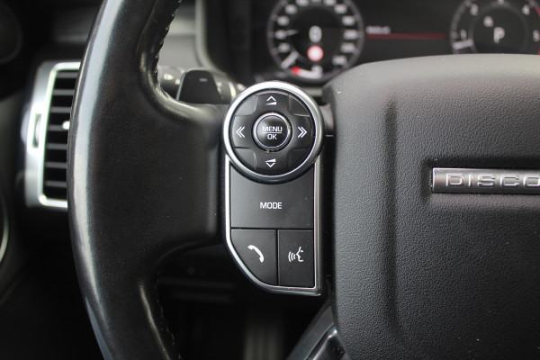 Land Rover Discovery 3.0 Td6 HSE Luxury 7p. / Trekhaak / Panoramadak / 360Camera / 22'' / Volleder / Virtual Cockpit / Stuurverwarming / Keyless / Luchtvering / Meridian / DAB / Stoelverwarming / Cruise Control