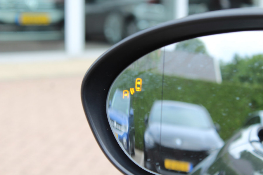 Mazda MX-5 1.5 SkyActiv-G 132 GT-M 18.925 km! / Camera / Leder / Keyless / Sportstoelen / Navigatie / DAB / Cruise Control