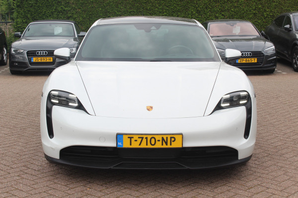 Porsche Taycan Performance 84 kWh / Panoramadak / 360Camera / Luchtvering / 20'' / Dodehoek / Stuurverwarming / Getint glas / Stoelverwarming / Warmtepomp