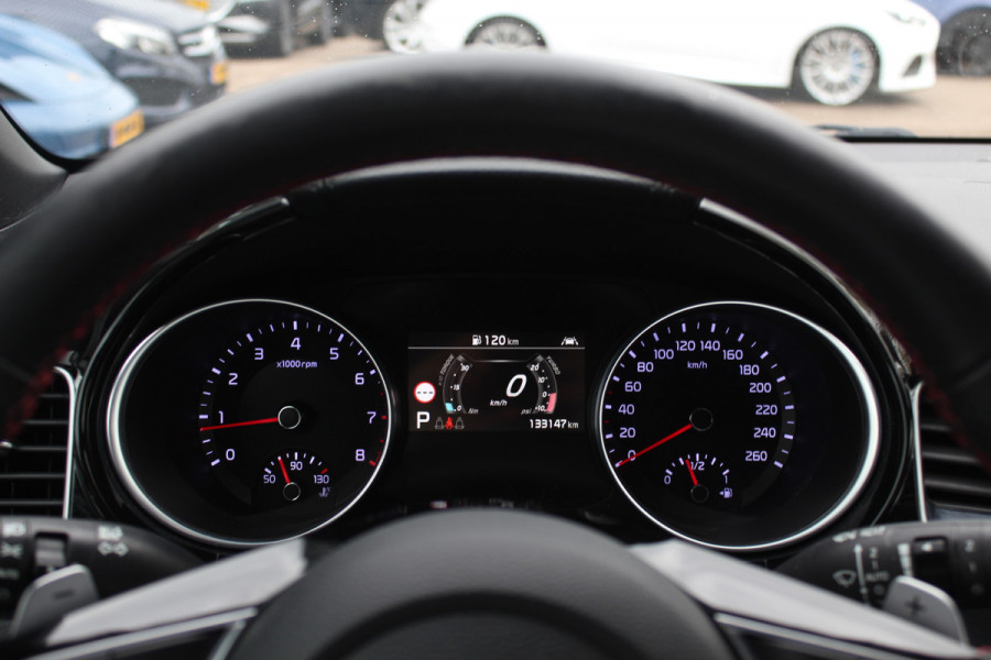 Kia ProCeed 1.6 T-GDI GT / Panoramadak / Camera / Leder&Alcantara / 18'' / Keyless / JBL / DAB / Sideskirts / Stuurverwarming / Stoelverwarming / DAB / Dodehoek / ACC