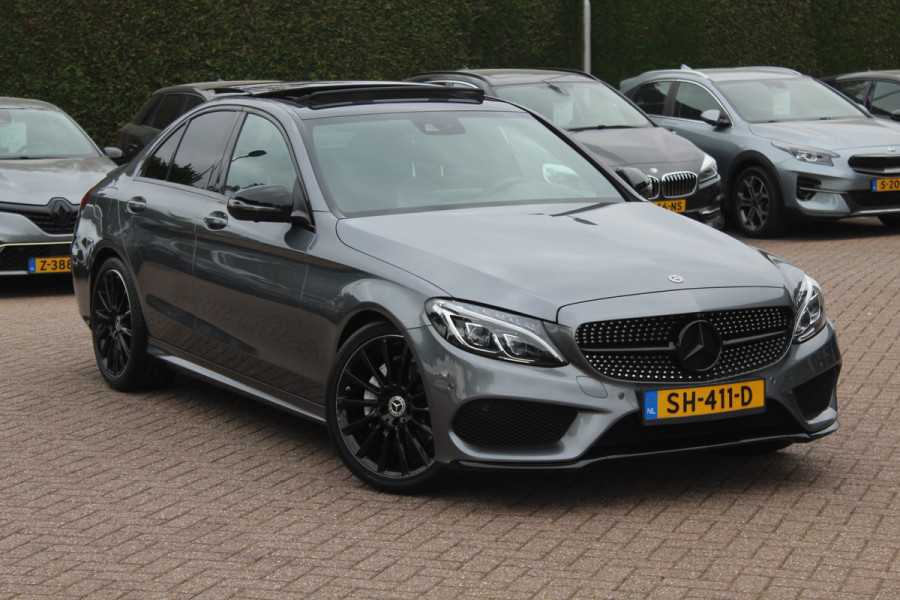 Mercedes-Benz C-Klasse 180 Sport Edition Premium Plus / Panoramadak / 360Camera / Burmester / Leder / 19'' / Sfeerverlichting / Memory seats / Nightpakket / Navigatie / Dodehoek / Cruise Control