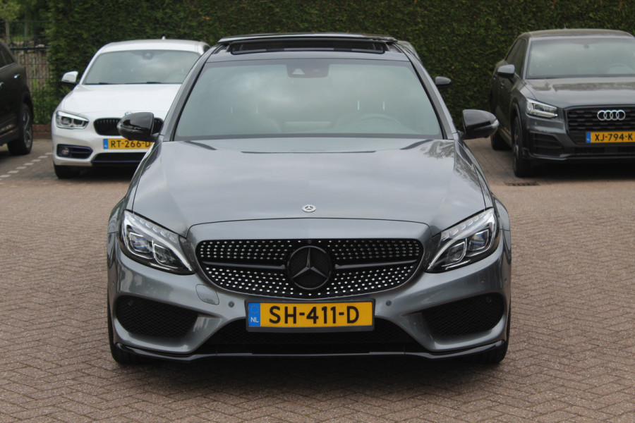 Mercedes-Benz C-Klasse 180 Sport Edition Premium Plus / Panoramadak / 360Camera / Burmester / Leder / 19'' / Sfeerverlichting / Memory seats / Nightpakket / Navigatie / Dodehoek / Cruise Control