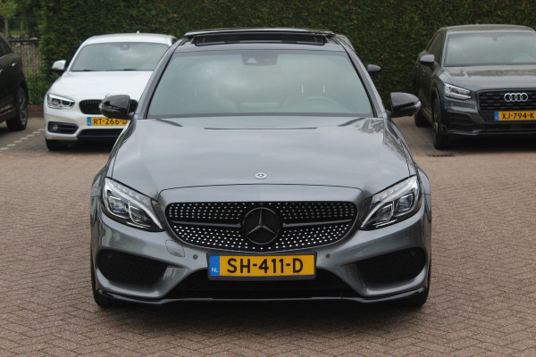 Mercedes-Benz C-Klasse 180 Sport Edition Premium Plus / Panoramadak / 360Camera / Burmester / Leder / 19'' / Sfeerverlichting / Memory seats / Nightpakket / Navigatie / Dodehoek / Cruise Control