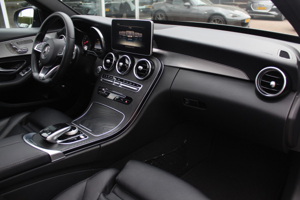 Mercedes-Benz C-Klasse 180 Sport Edition Premium Plus / Panoramadak / 360Camera / Burmester / Leder / 19'' / Sfeerverlichting / Memory seats / Nightpakket / Navigatie / Dodehoek / Cruise Control