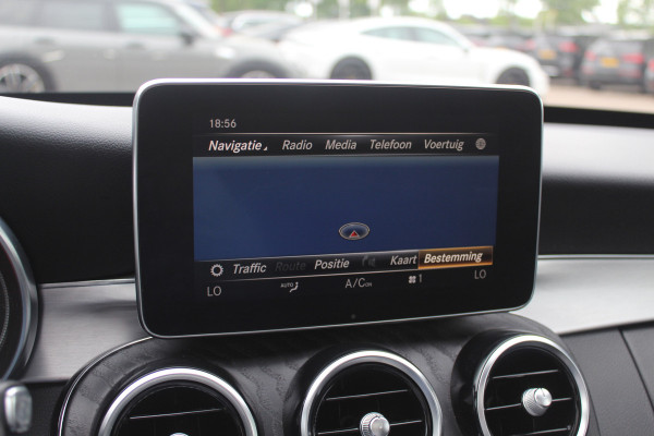 Mercedes-Benz C-Klasse 180 Sport Edition Premium Plus / Panoramadak / 360Camera / Burmester / Leder / 19'' / Sfeerverlichting / Memory seats / Nightpakket / Navigatie / Dodehoek / Cruise Control
