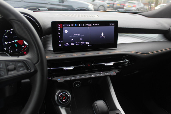 Alfa Romeo Tonale 1.3T PHEV Edizione Speciale / Trekhaak / Camera / Leder / Apple CarPlay / 20'' / Virtual Cockpit / Matrix LED / Keyless / DAB / ACC / Stuurverwarming