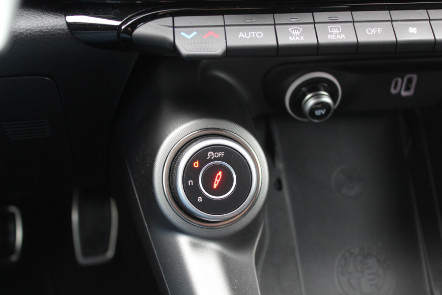 Alfa Romeo Tonale 1.3T PHEV Edizione Speciale / Trekhaak / Camera / Leder / Apple CarPlay / 20'' / Virtual Cockpit / Matrix LED / Keyless / DAB / ACC / Stuurverwarming
