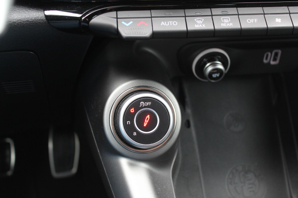 Alfa Romeo Tonale 1.3T PHEV Edizione Speciale / Trekhaak / Camera / Leder / Apple CarPlay / 20'' / Virtual Cockpit / Matrix LED / Keyless / DAB / ACC / Stuurverwarming